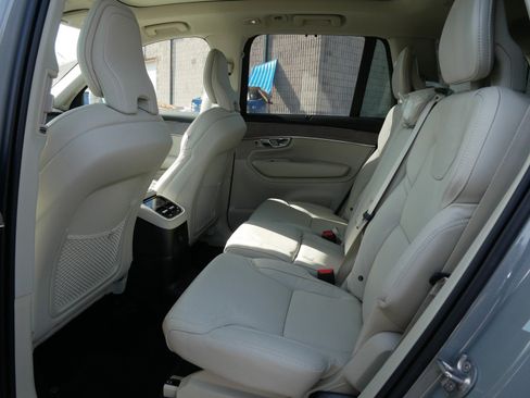 New 2026 Volvo XC90 T8 Ultra w/ Protection Package Premier image 6