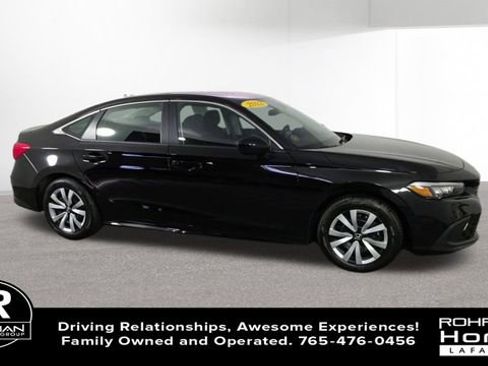 Used 2023 Honda Civic LX image 2