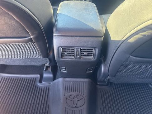 Used 2017 Toyota 4Runner SR5 Premium image 12