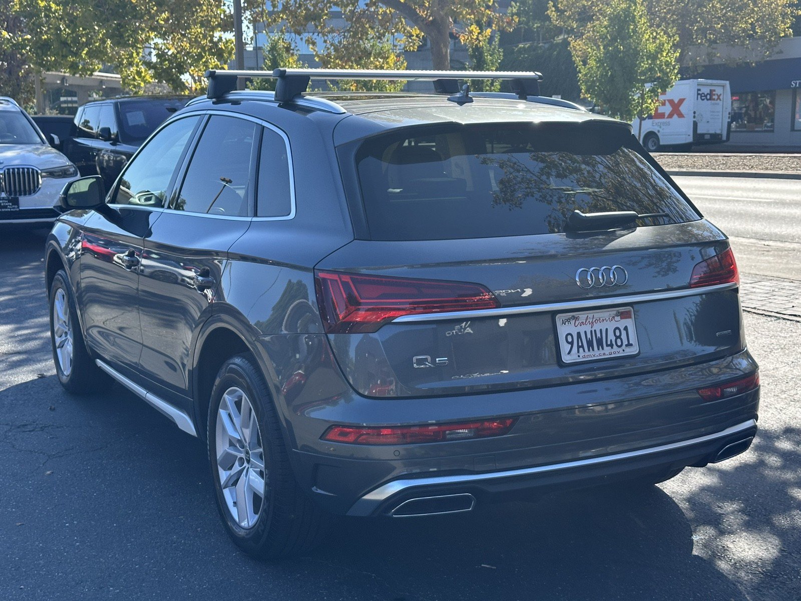 Used 2022 Audi Q5 2.0T Premium w/ Convenience Package AWD/4WD image 11