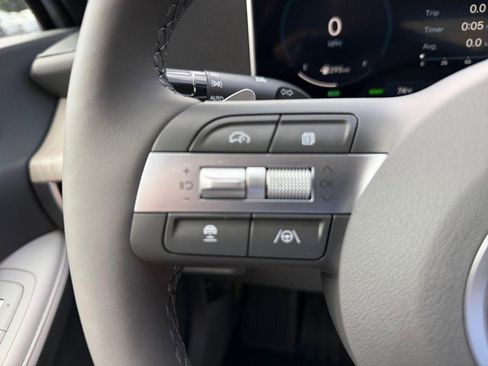 New 2025 Hyundai Sonata Limited image 17