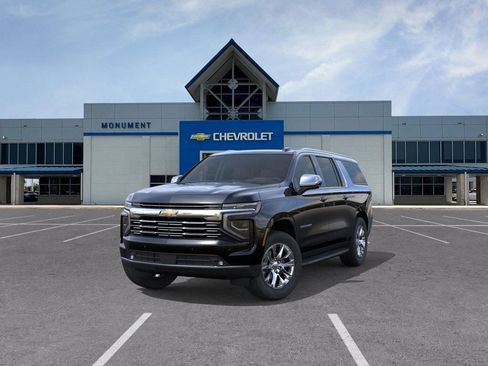 New 2026 Chevrolet Suburban Premier image 8