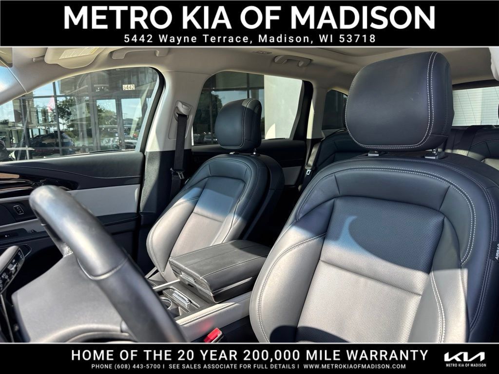 Used 2024 Lincoln Nautilus Premier w/ Equipment Group 102A AWD/4WD image 15