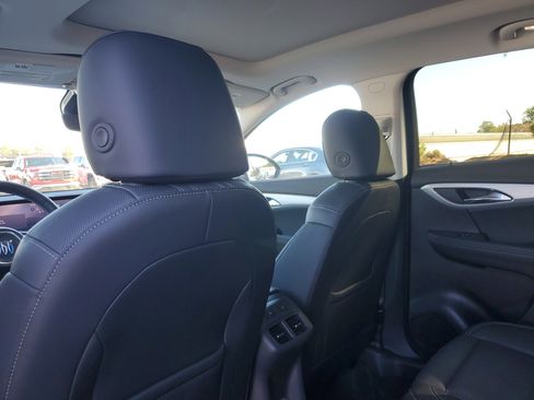 New 2025 Buick Envision Avenir image 8