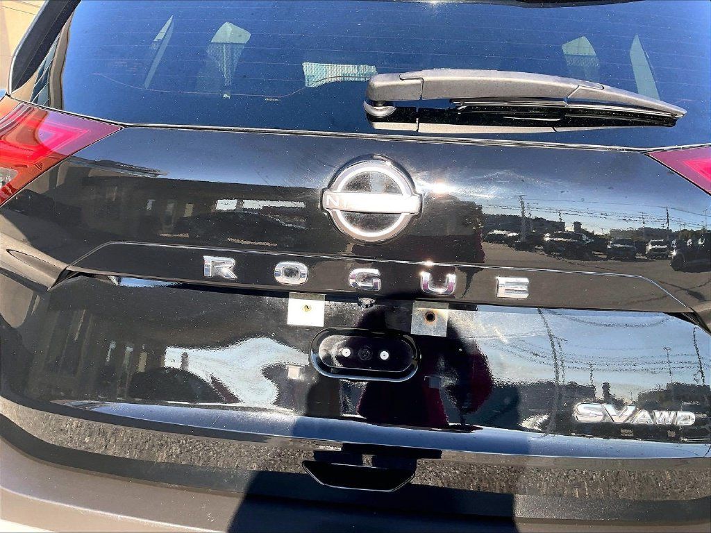 Certified 2023 Nissan Rogue SV AWD/4WD image 28