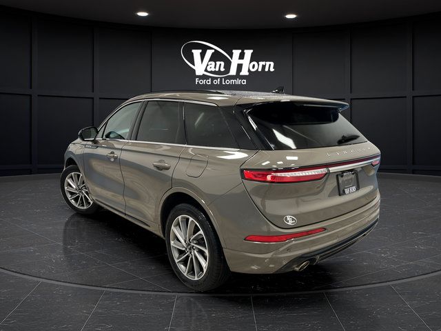 Used 2025 Lincoln Corsair Grand Touring AWD/4WD image 5
