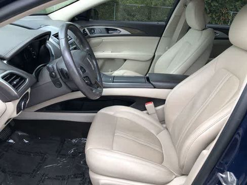 Used 2019 Lincoln MKZ Reserve FWD image 11