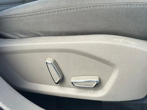 Used 2017 Ford Fusion SE image 43