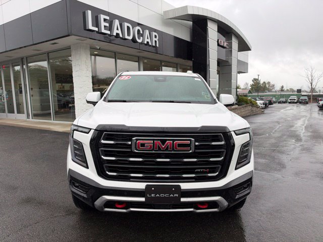 Used 2025 GMC Yukon AT4 w/ AT4 Premium Plus Package AWD/4WD image 8