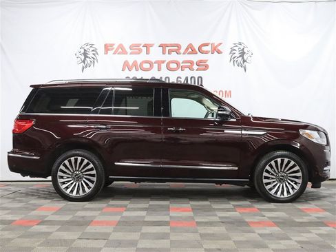 Used 2020 Lincoln Navigator Reserve w/ Equipment Group 201A Reserve AWD/4WD image 4