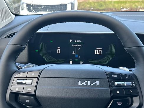 New 2026 Kia Sportage EX AWD/4WD image 17