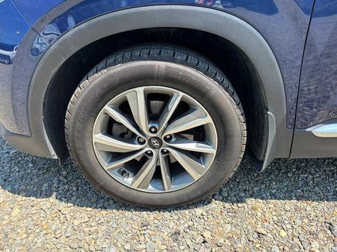 Used 2020 Hyundai Santa Fe SEL w/ Convenience Package FWD image 9