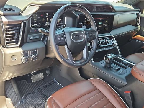 Used 2025 GMC Sierra 1500 Denali Ultimate AWD/4WD image 13