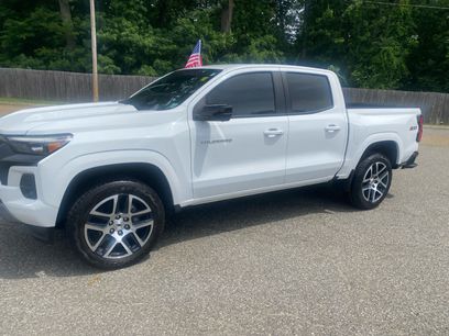 Used 2023 Chevrolet Colorado Z71 w/ Z71 Convenience Package 2