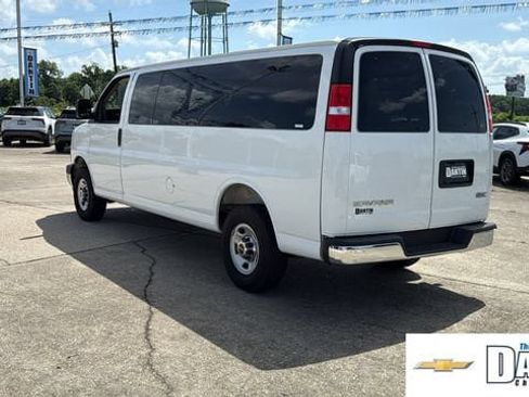 Used 2025 GMC Savana 3500 LT w/ LT Preferred Equipment Group RWD image 18