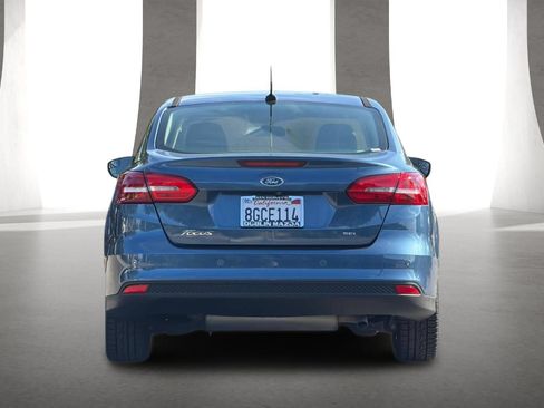 Used 2018 Ford Focus SEL FWD image 5