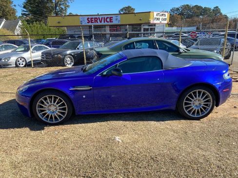 Used 2010 Aston Martin V8 Vantage Roadster RWD image 3