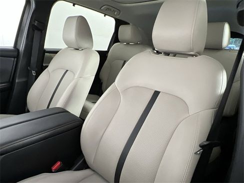 Certified 2024 MAZDA CX-90 Plug-In Hybrid w/ Premium Pkg image 13