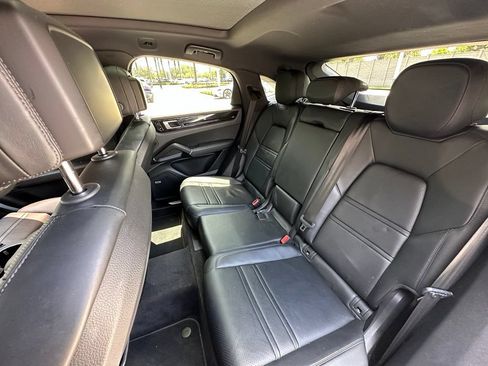 Certified 2020 Porsche Cayenne AWD/4WD image 39