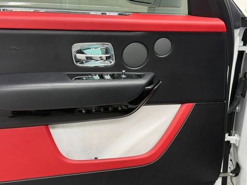 Used 2020 Rolls-Royce Cullinan image 20