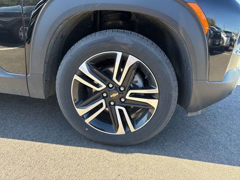 Used 2023 Chevrolet TrailBlazer LT w/ Convenience Package image 14