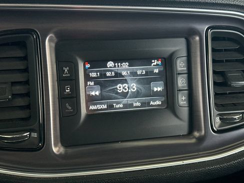 Used 2015 Dodge Challenger SXT RWD image 15
