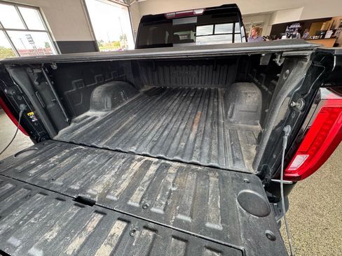 Used 2019 GMC Sierra 1500 SLT w/ SLT Premium Plus Package image 8