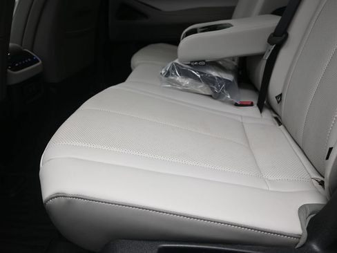 Certified 2026 INFINITI QX60 Pure w/ Cargo Package FWD image 16