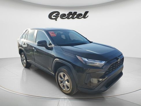 Used 2023 Toyota RAV4 LE image 3