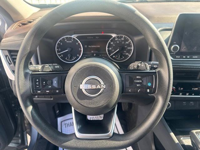 Used 2023 Nissan Rogue SV AWD/4WD image 16