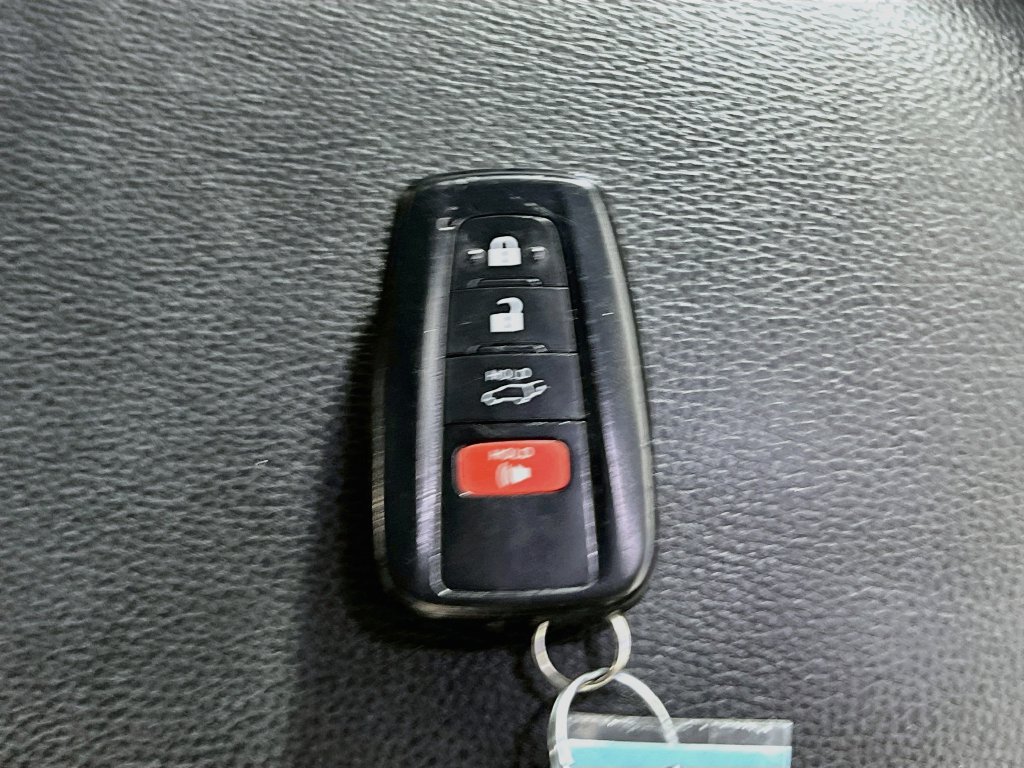 Used 2023 Toyota RAV4 XLE w/ Convenience Package FWD image 33