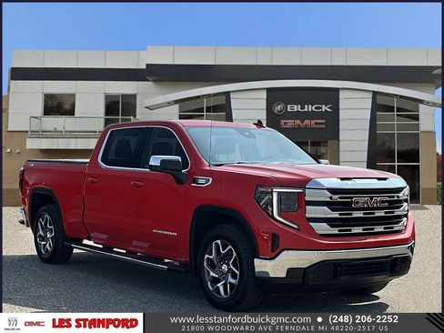 Used 2023 GMC Sierra 1500 SLE w/ X31 Off-Road Package image 8