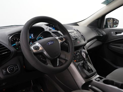 Used 2016 Ford Escape SE FWD image 25