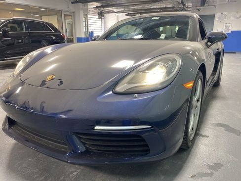 Used 2019 Porsche 718 Cayman image 15
