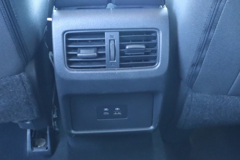Used 2022 Nissan Rogue SV AWD/4WD image 33