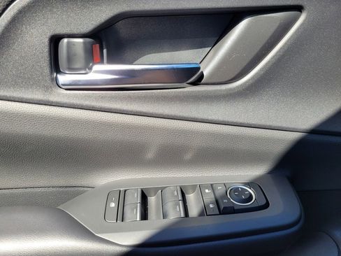 New 2026 Toyota Prius Plug-In Hybrid image 27