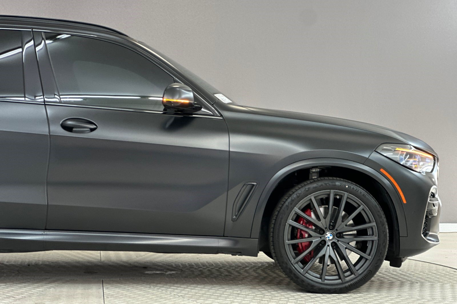 Used 2022 BMW X5 xDrive40i w/ M Sport Package AWD/4WD image 36