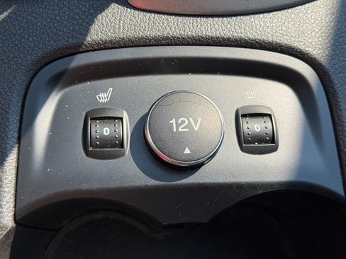 Used 2014 Ford Focus SE w/ Equipment Group 201A FWD image 21