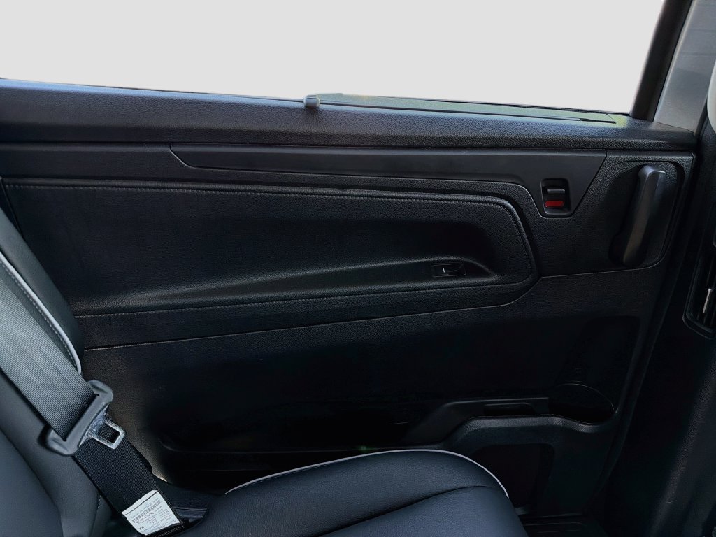 Certified 2025 Honda Odyssey Touring image 27