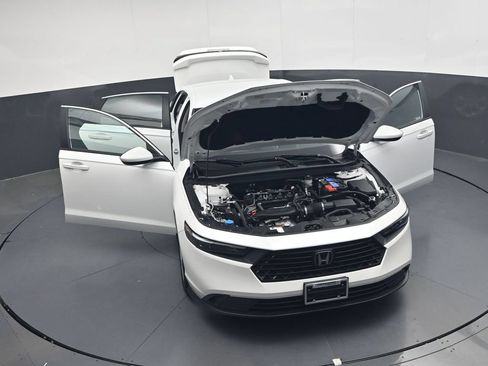 Used 2023 Honda Accord LX image 41