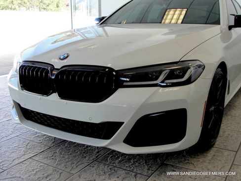 Used 2022 BMW 540i w/ M Sport Package image 16