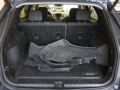 Used 2022 Chevrolet Equinox LT image 18