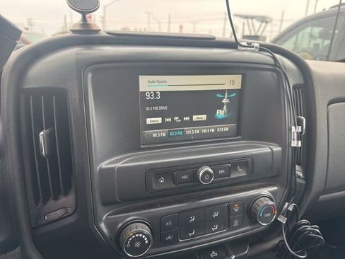 Used 2017 Chevrolet Silverado 1500 Custom w/ Custom Convenience Package image 6