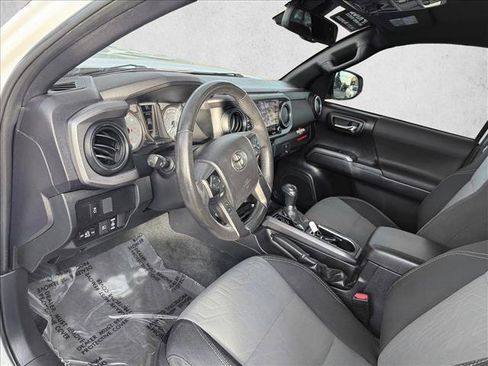 Certified 2021 Toyota Tacoma TRD Off-Road w/ Technology Package image 11