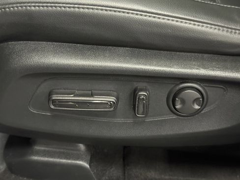 Used 2023 Honda CR-V EX-L image 22