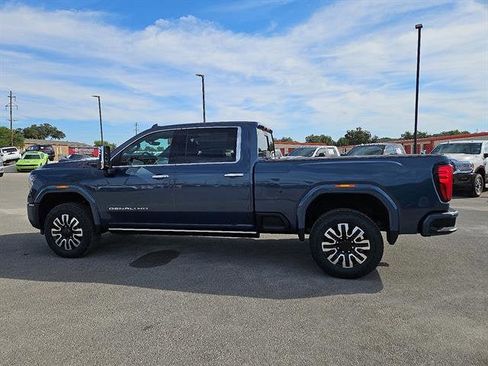 New 2026 GMC Sierra 2500 Denali Ultimate image 2