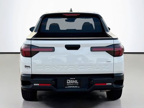 Certified 2025 Hyundai Santa Cruz SE AWD/4WD image 12