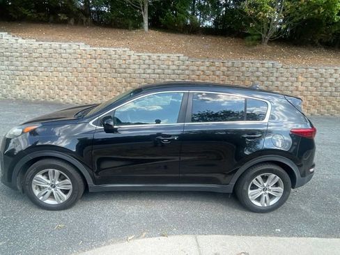 Used 2017 Kia Sportage LX FWD image 9
