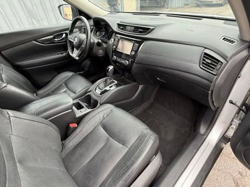 Used 2017 Nissan Rogue SL AWD/4WD image 21