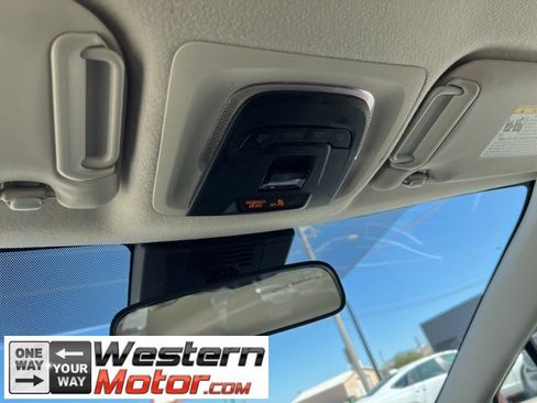 Used 2023 Toyota Corolla LE image 14